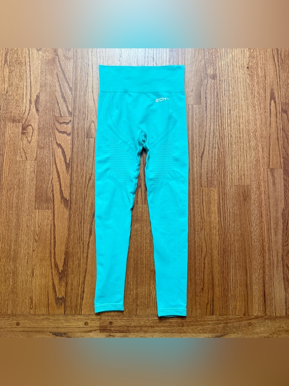 ECHT Seamless High-Waist Leggings in Turquoise size S